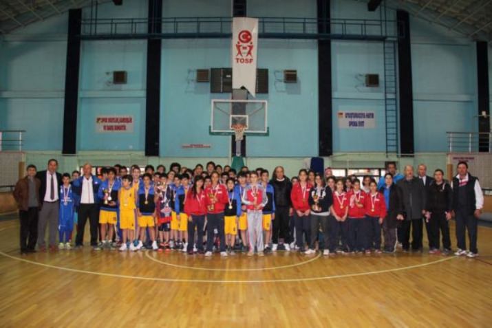 Yıldızlar Basketbol Müsabakaları Yapıldı